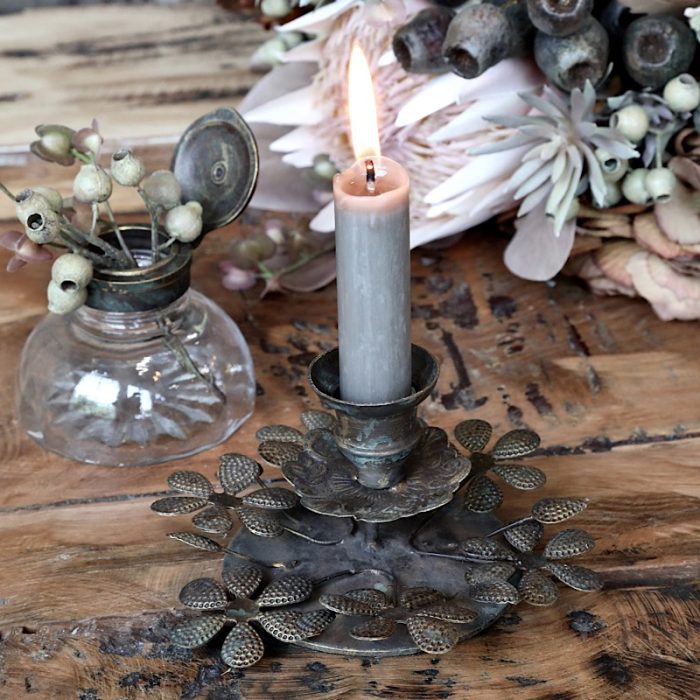 Chic Antique • Kerzenhalter Blatt Dekor