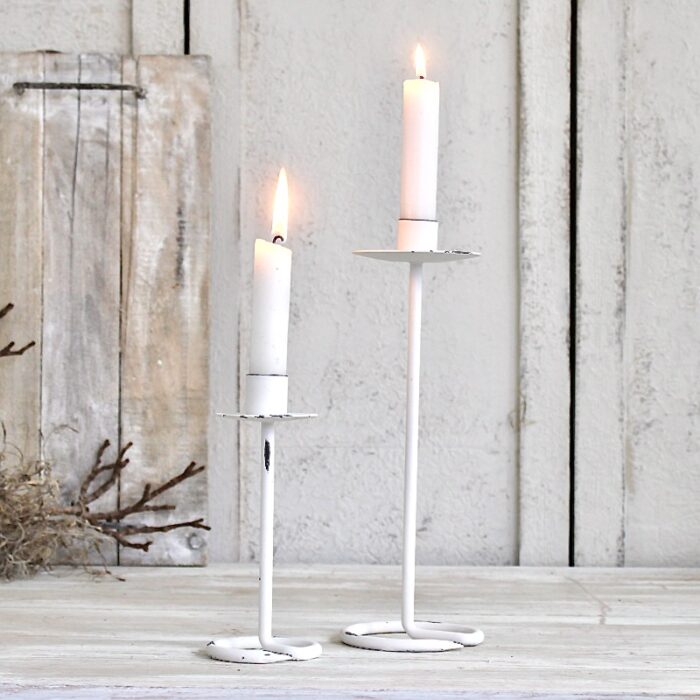 Kerzenständer Junker aus Metall in Shabby Chic Weiss